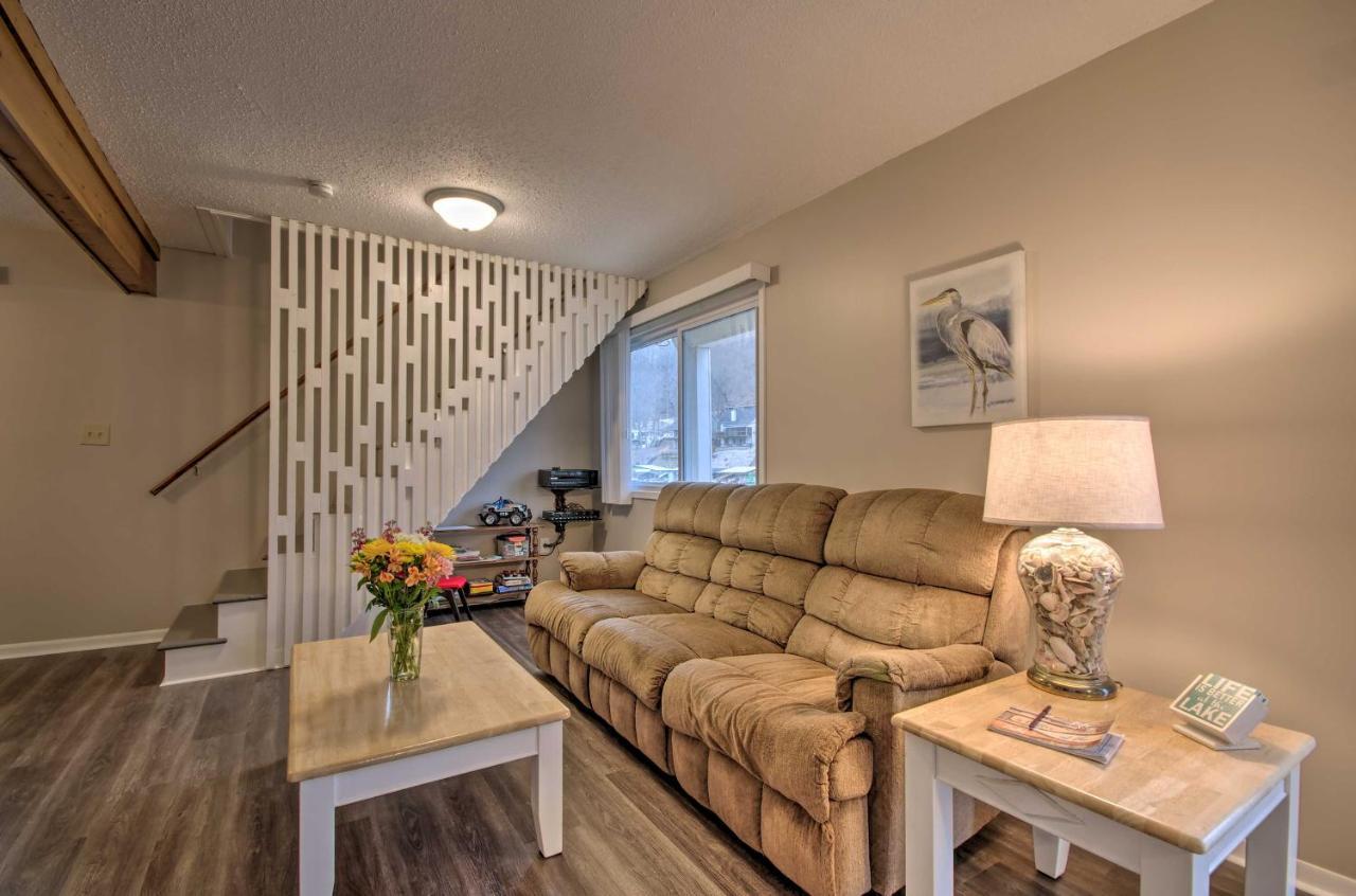 Villa On-The-Water Retreat With Dock Pet Friendly! à Lake Ozark Extérieur photo