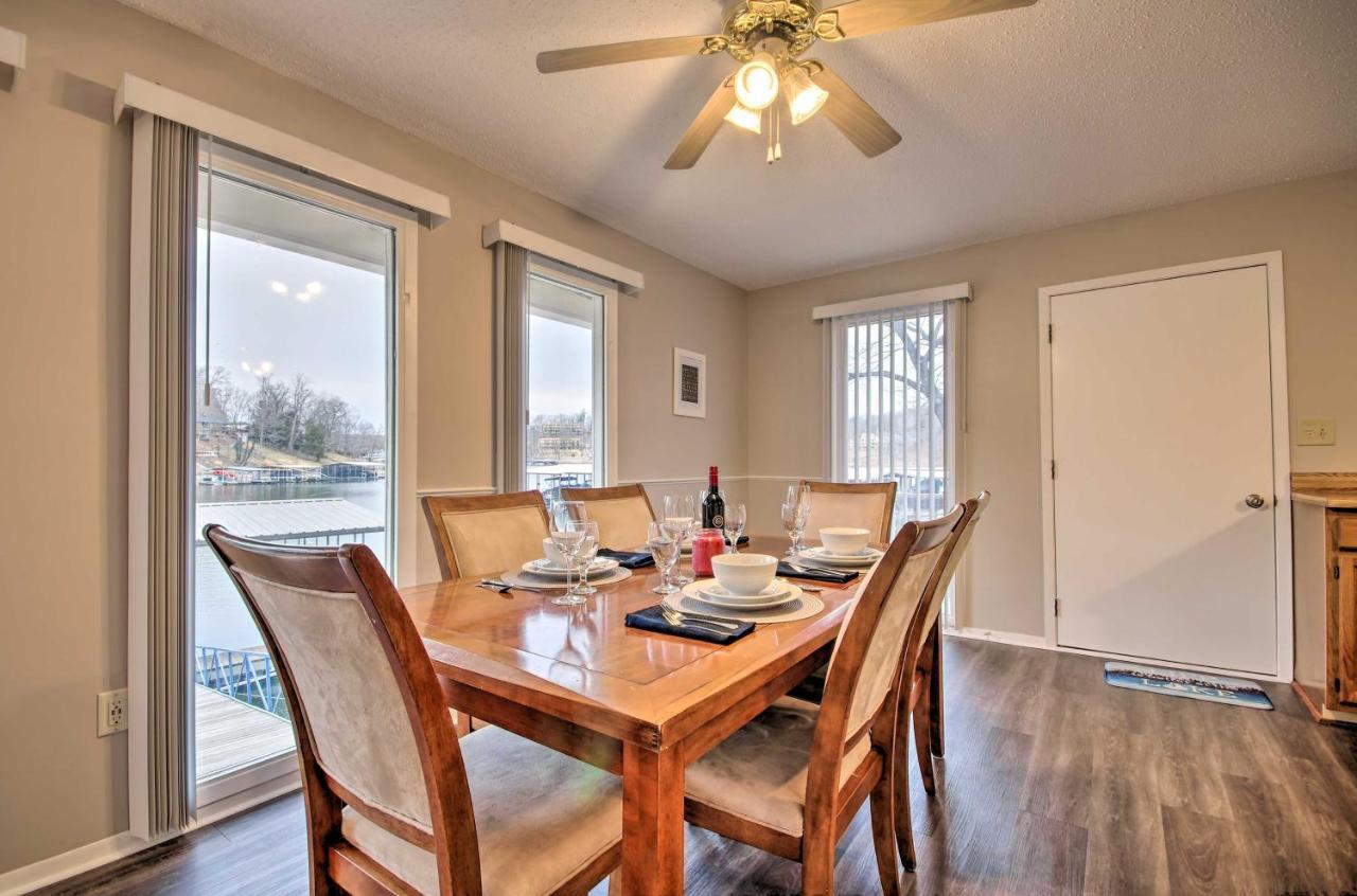 Villa On-The-Water Retreat With Dock Pet Friendly! à Lake Ozark Extérieur photo