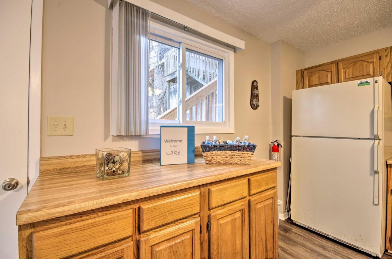 Villa On-The-Water Retreat With Dock Pet Friendly! à Lake Ozark Extérieur photo